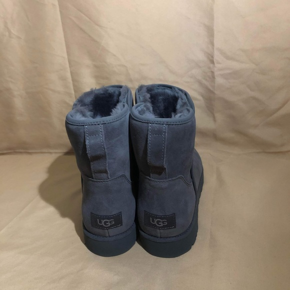 UGG Cory II Genuine Shearling Lined Boot - Picture 12 of 12